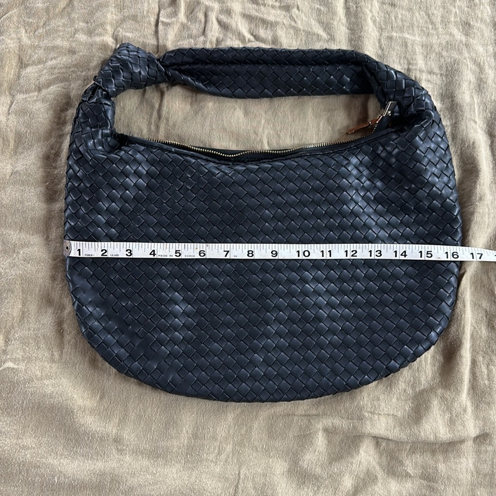 Melie Bianco Black Woven Hobo Bag - Picture 7 of 9